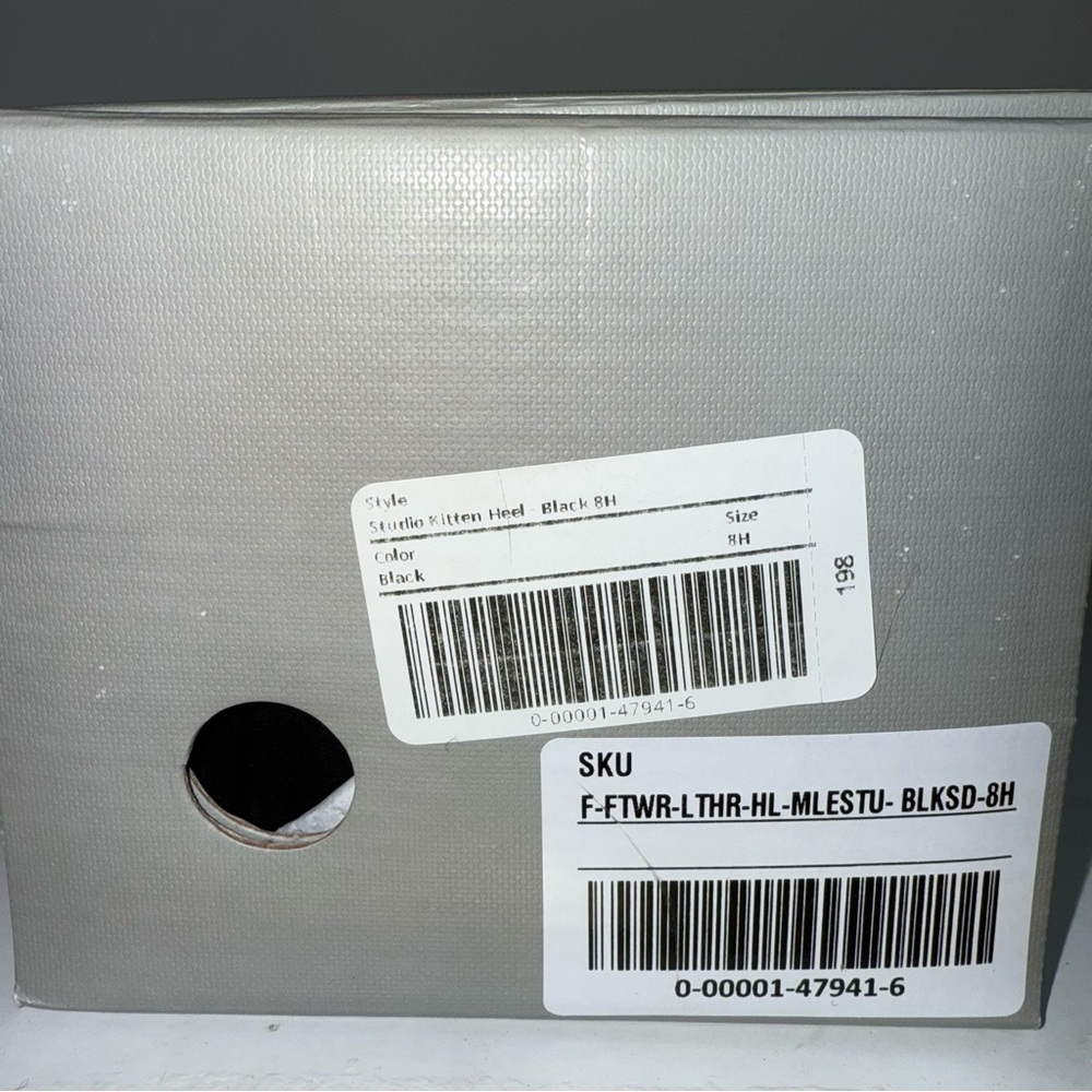 Everlane Black Suede Studio Kitten Heels - BNWT in box. - Picture 10 of 10